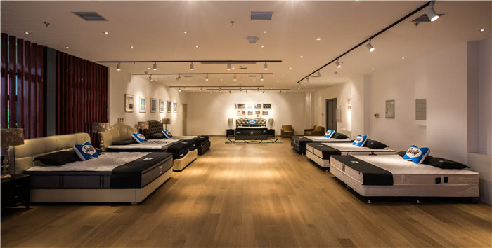 书写工具市场新风尚 万宝龙与科勒各展所长